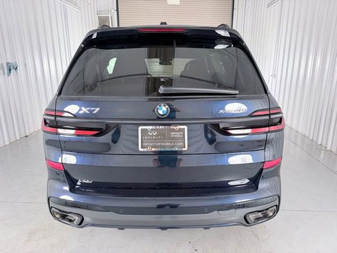 Used 2024 BMW X7 xDrive40i w/ M Sport Package AWD/4WD image 6