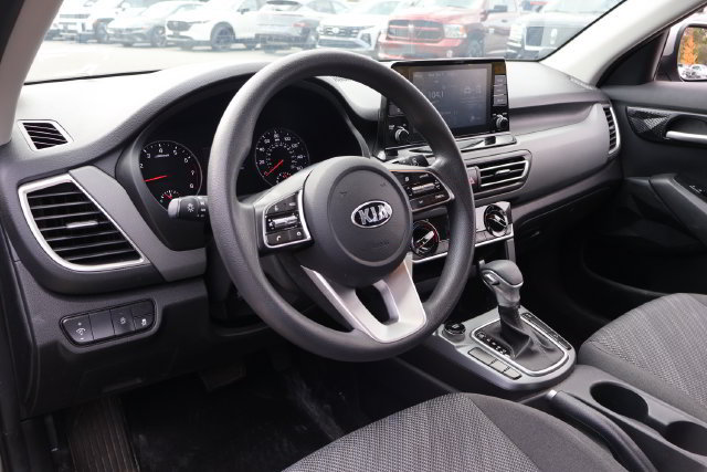 Used 2021 Kia Seltos LX AWD/4WD image 9