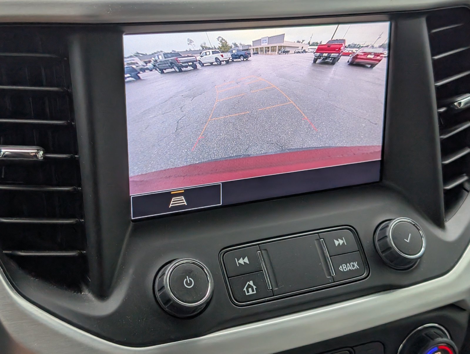 Used 2023 GMC Acadia SLT FWD image 23