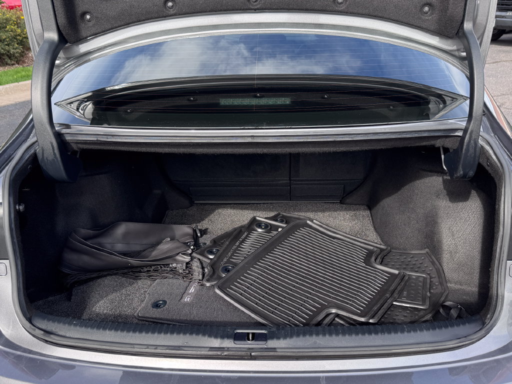 Used 2019 Lexus IS 300 AWD image 12