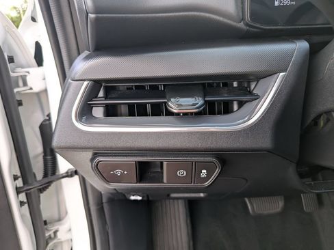 Certified 2025 Kia K4 EX FWD image 29