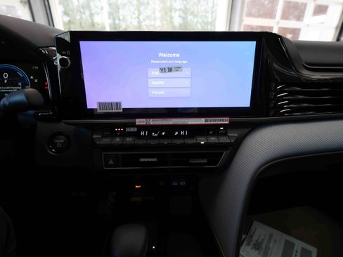 New 2026 Toyota Camry SE w/ Multimedia Upgrade Package image 17