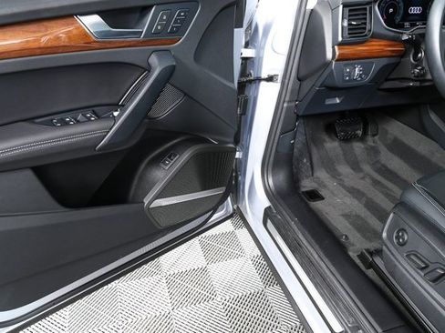 Used 2023 Audi Q5 2.0T Premium Plus w/ Premium Plus Package image 8