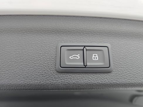 Used 2025 Audi Q3 2.0T Premium Plus w/ Premium Plus Package image 13