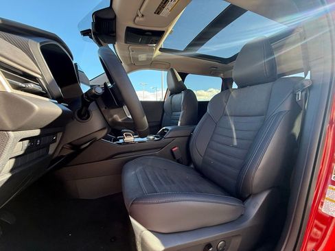 New 2026 Mitsubishi Outlander SE image 10