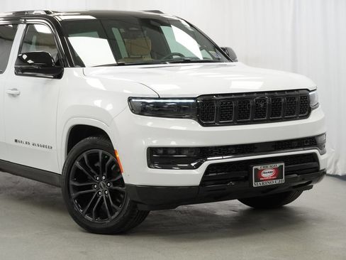 Used 2024 Jeep Grand Wagoneer Series III w/ Quick Order Packagew 28T AWD/4WD image 6