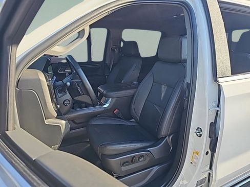 Used 2024 GMC Sierra 1500 SLT w/ SLT Premium Plus Package image 20