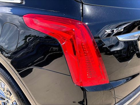 Used 2017 Cadillac XT5 FWD image 27