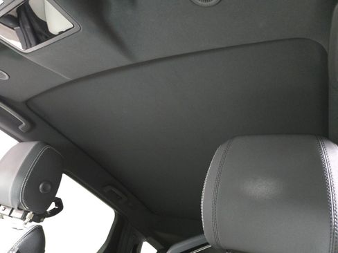 Used 2025 Land Rover Discovery Sport Dynamic SE AWD/4WD image 12