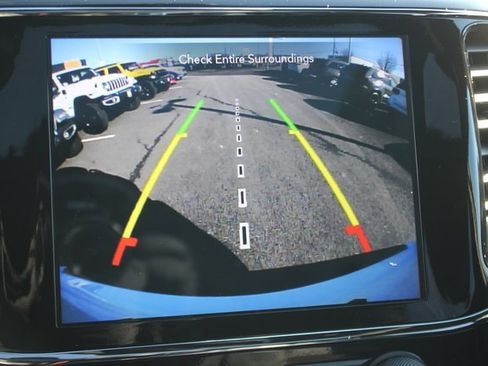 Used 2022 Jeep Grand Cherokee Laredo X image 6