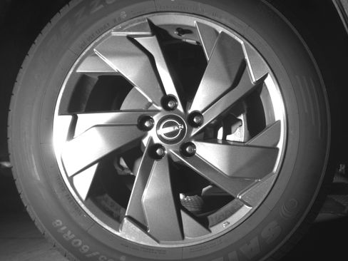 Used 2025 Nissan Rogue SV FWD image 13