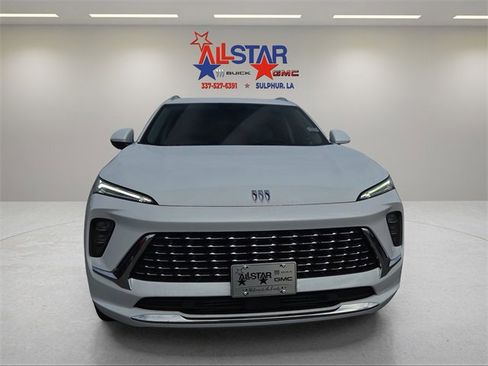 New 2026 Buick Envision Avenir image 2