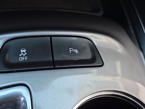 Used 2024 Chevrolet Malibu LT image 23