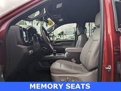 Used 2023 GMC Sierra 1500 SLT w/ SLT Premium Plus Package image 7