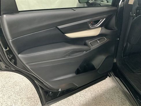 Used 2022 Subaru Ascent Limited image 18