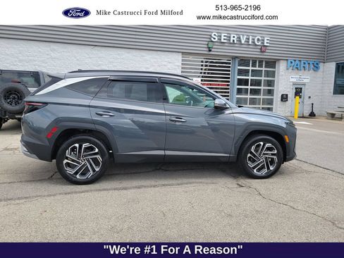Used 2025 Hyundai Tucson Limited AWD/4WD image 6