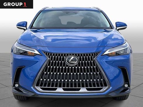 Certified 2025 Lexus NX 250 FWD w/ Accessory Package (K3) image 4