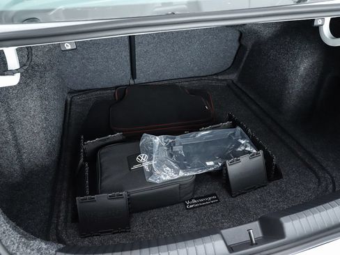 New 2026 Volkswagen Jetta GLI Autobahn FWD image 28