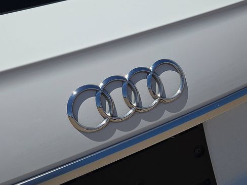 Used 2024 Audi Q5 2.0T Premium Plus AWD/4WD image 12