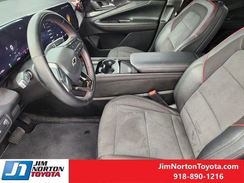 Used 2024 Chevrolet Blazer EV RS image 15