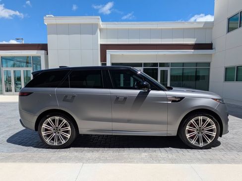 Certified 2025 Land Rover Range Rover Sport Dynamic SE AWD/4WD image 5
