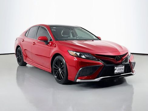 Used 2022 Toyota Camry XSE AWD/4WD image 3