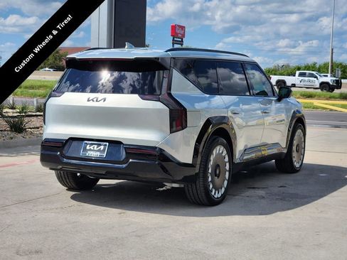 New 2026 Kia EV9 Land w/ Nightfall Edition Package AWD/4WD image 3