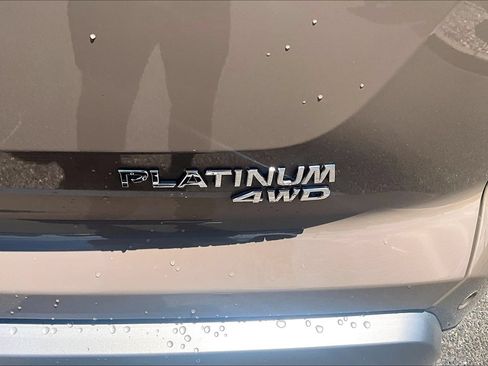 Certified 2024 Nissan Pathfinder Platinum AWD/4WD image 7