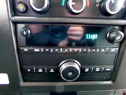 Used 2019 GMC Savana 3500 LS w/ Cold Climate Package image 21