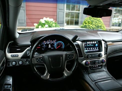 Used 2020 GMC Yukon Denali w/ Denali Ultimate Package AWD/4WD image 15