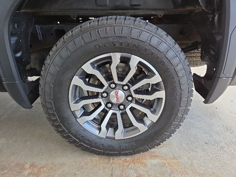 Used 2019 GMC Sierra 1500 4x4 Crew Cab w/ Convenience Package image 63