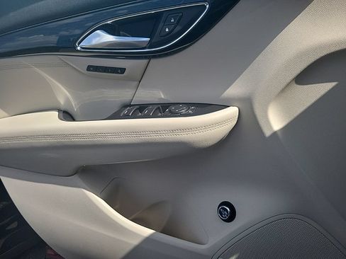 Used 2021 Buick Envision Essence FWD image 39