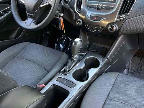 Used 2017 Chevrolet Cruze LT w/ RS Package FWD image 28