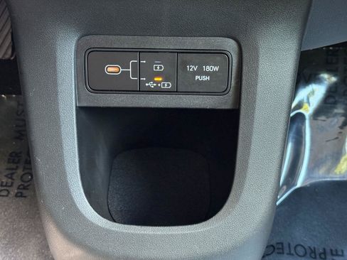 Used 2025 Hyundai Ioniq 5 SE RWD image 27