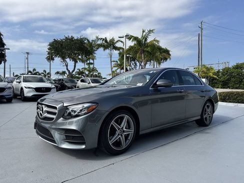 Used 2018 Mercedes-Benz E 300 4MATIC image 28
