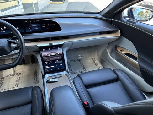 Used 2024 Lucid Air Touring AWD/4WD image 20