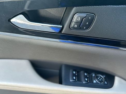 Used 2023 Lincoln Nautilus Standard w/ Premium Package image 14