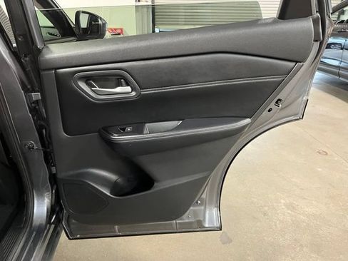 Used 2026 Nissan Rogue SL FWD image 16