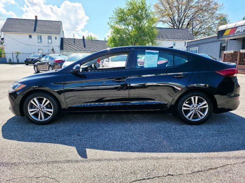 Used 2017 Hyundai Elantra SE FWD image 5