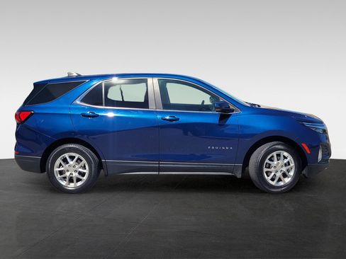 Used 2022 Chevrolet Equinox LT FWD image 3