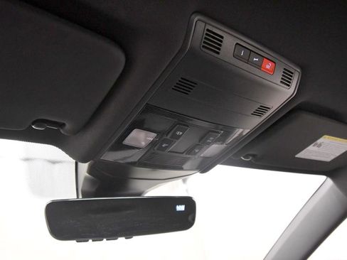 Used 2025 Volkswagen Jetta Sport FWD image 26
