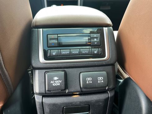Used 2019 Subaru Ascent Touring AWD/4WD image 27
