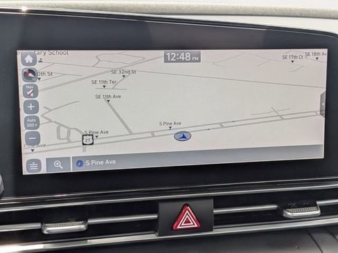 Used 2021 Hyundai Elantra Limited image 20