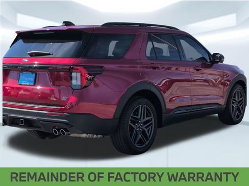 Used 2025 Ford Explorer ST AWD/4WD image 5