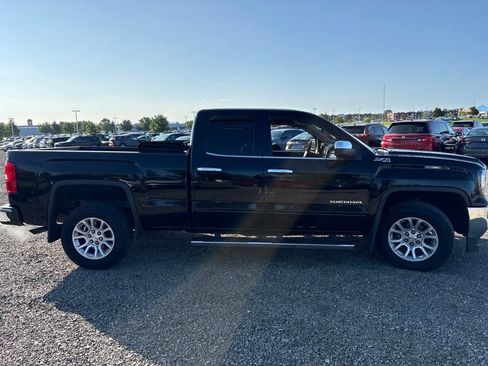 Used 2018 GMC Sierra 1500 SLE w/ SLE Value Package AWD/4WD image 12