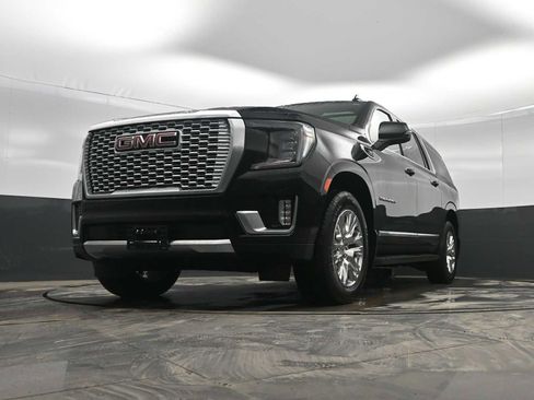 Used 2024 GMC Yukon XL Denali image 36