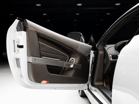 Used 2016 Aston Martin DB9 GT image 51