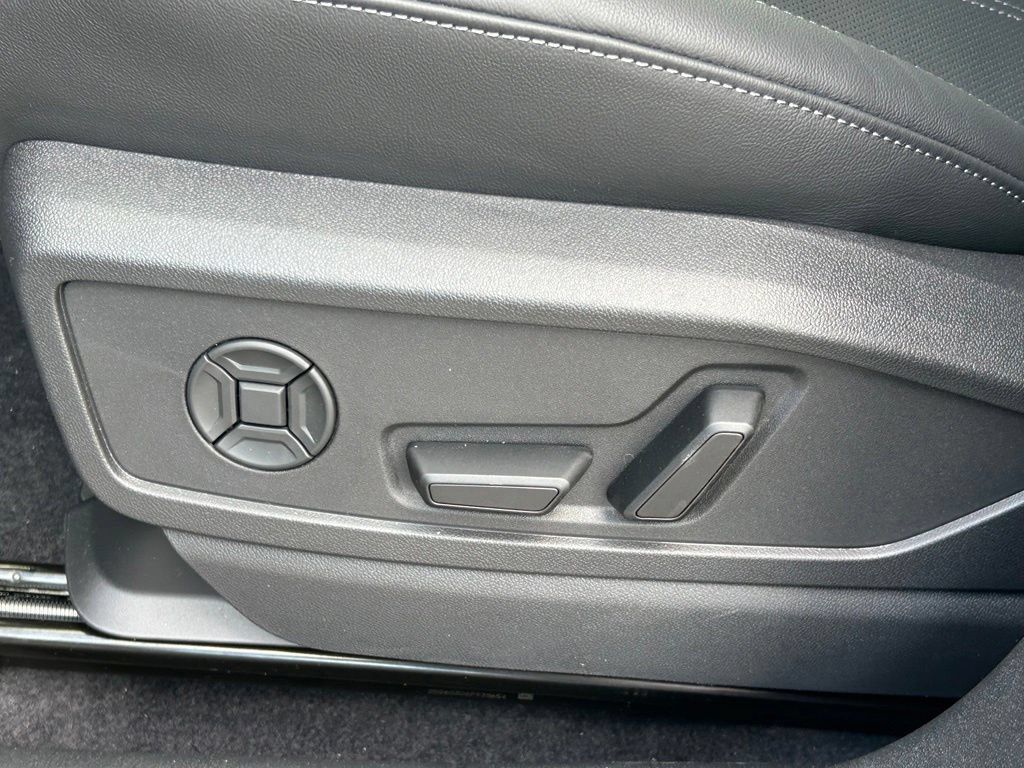 New 2026 Audi Q5 Premium Plus AWD/4WD image 22