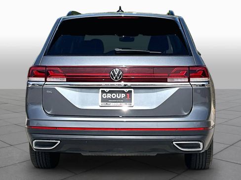 Used 2024 Volkswagen Atlas SE FWD image 5