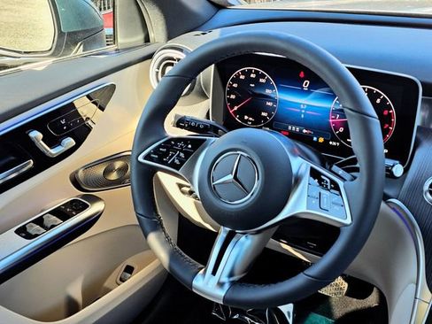 New 2026 Mercedes-Benz GLC 300 4MATIC image 29